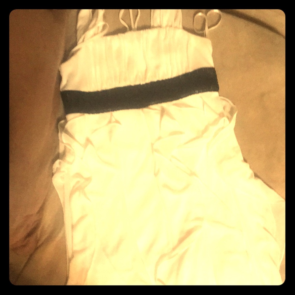 Beautiful girl’s dress!